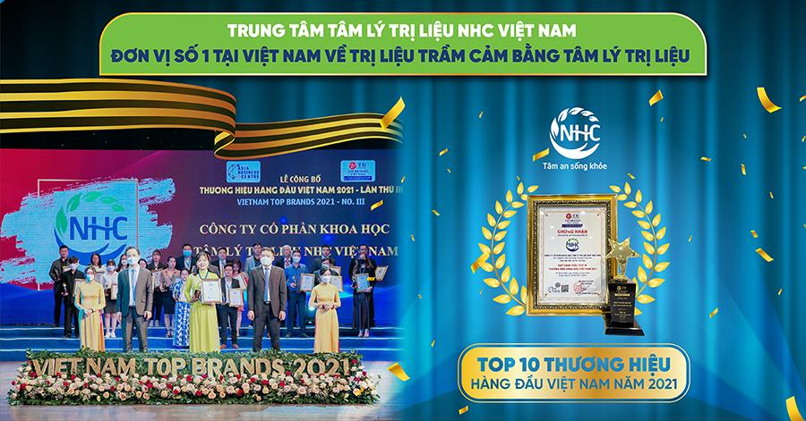 [HTV] Tâm lý và Phát triển Con người NHC Việt Nam được vinh danh Top 10 Thương hiệu hàng đầu Việt Nam năm 2021